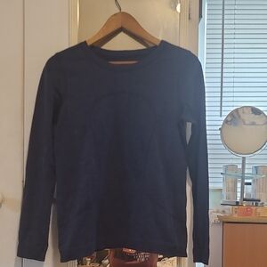 Lululemon Athletica Blue Long Sleeve Tee
